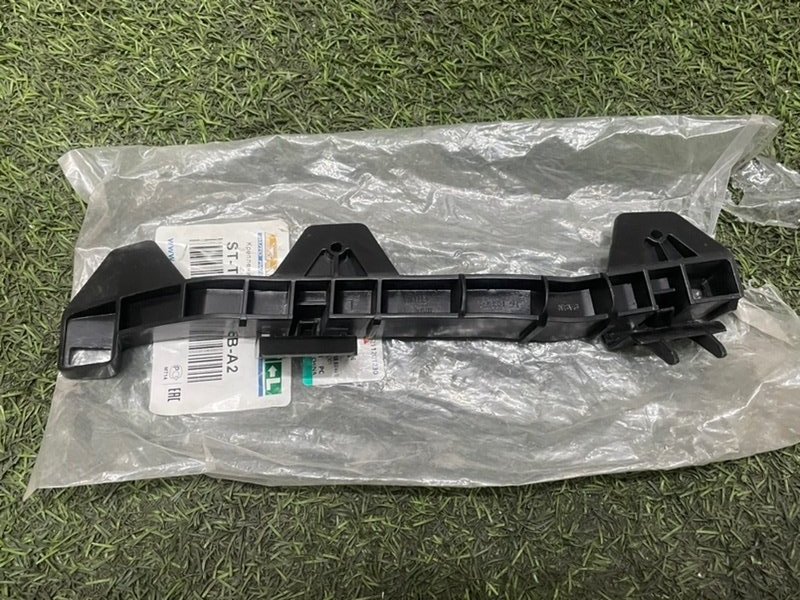 Кронштейн фар левый