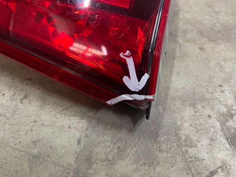 Фонарь задний внутренний правый