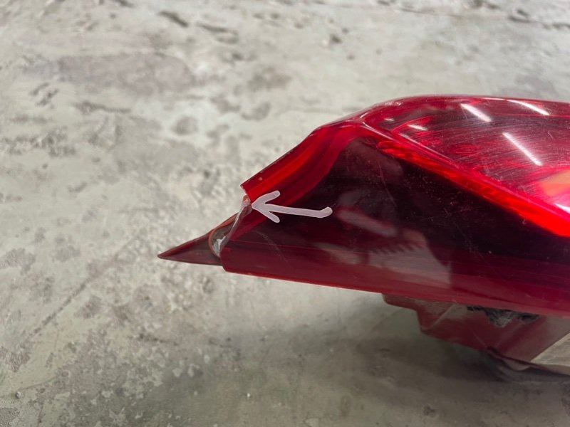 Фонарь задний внутренний правый