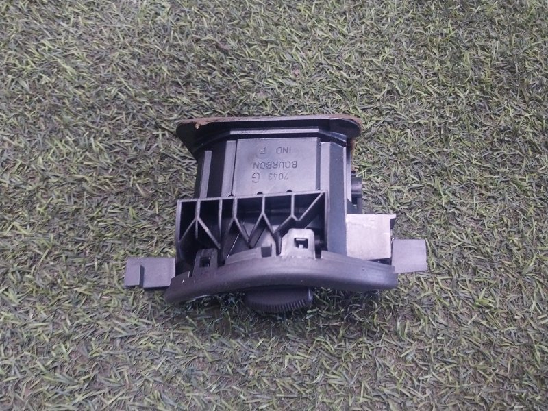 Дефлектор воздушный