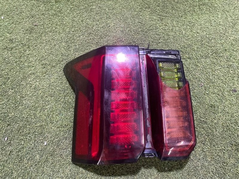 Фонарь задний наружный левый