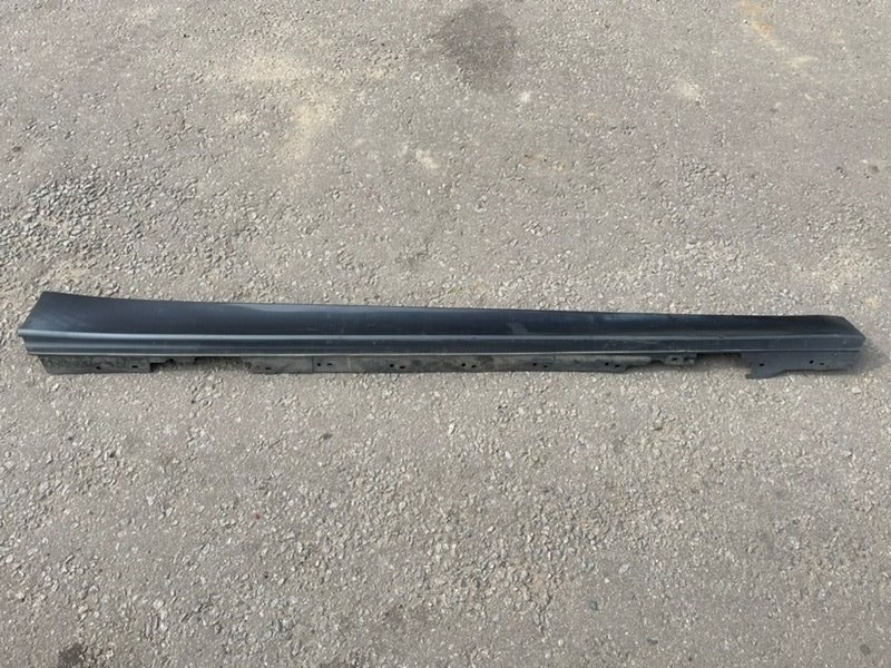 Порог правый