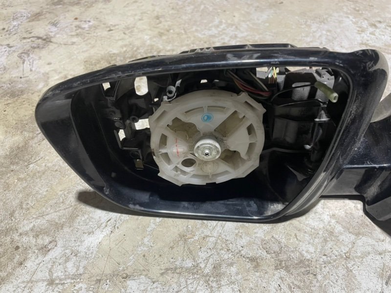 Зеркало левое механическое