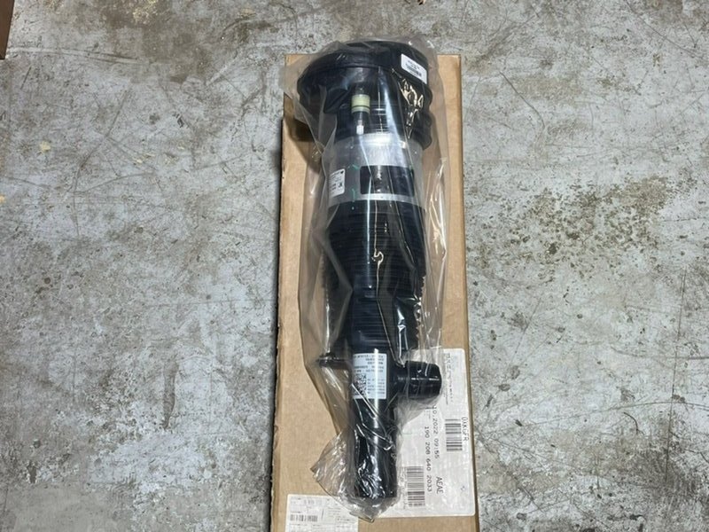 Амортизатор передний левый