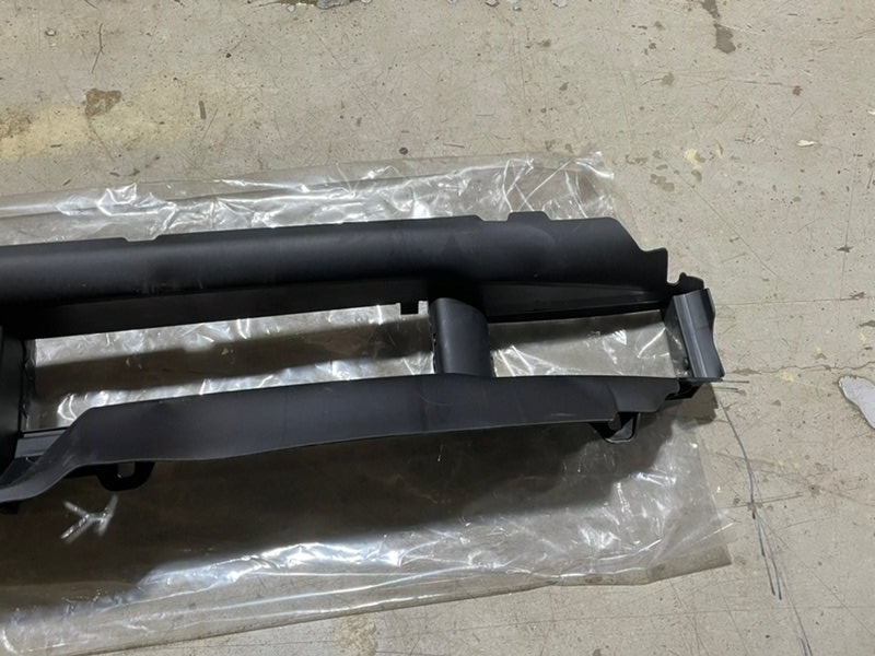 Воздуховод радиатора верхний