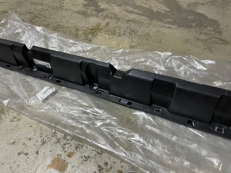 Накладка на подножку