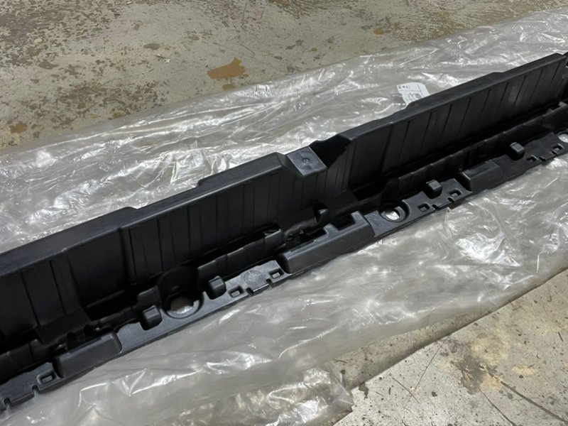 Накладка на подножку