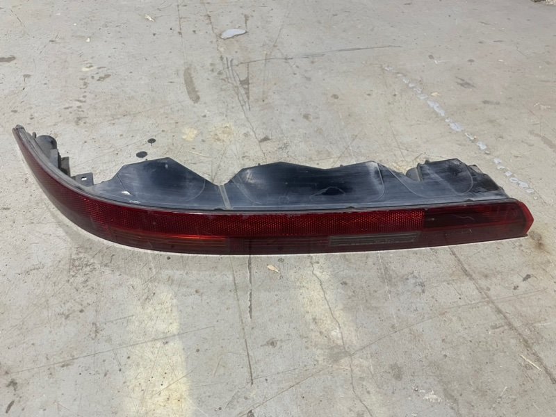 Фонарь задний в бампер левый