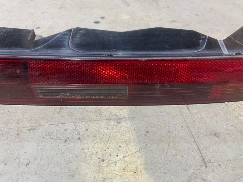 Фонарь задний в бампер правый