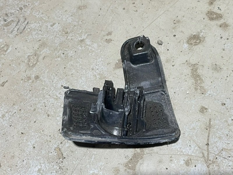 Кронштейн датчика парковки