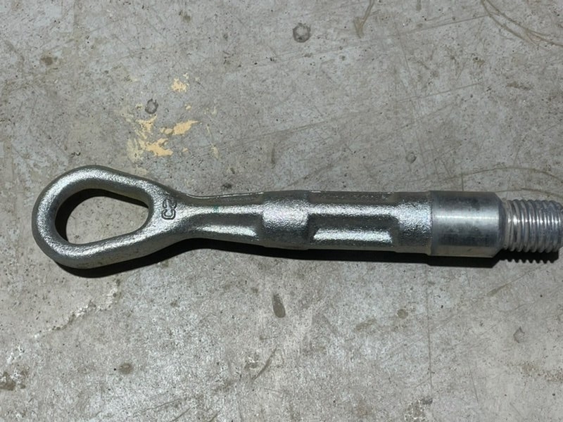 Крюк буксировочный