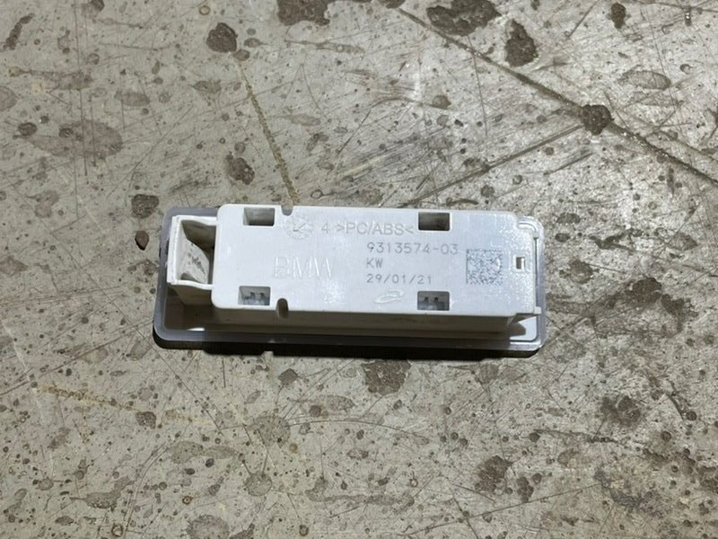 Плафон салонный