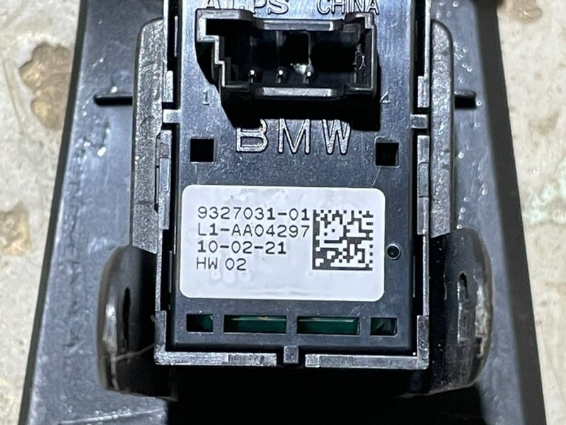 Кнопка стеклоподъемника