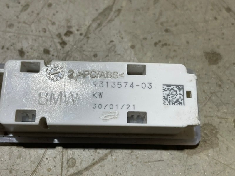 Плафон салонный