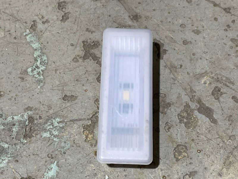 Плафон салонный