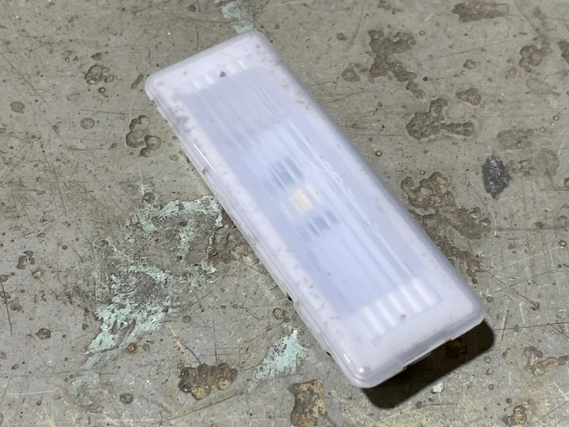 Плафон салонный