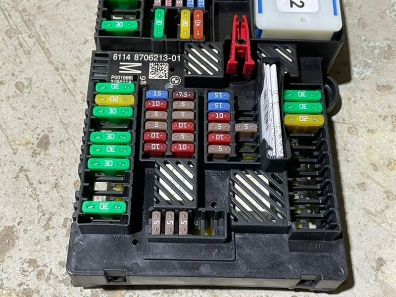 Блок предохранителей