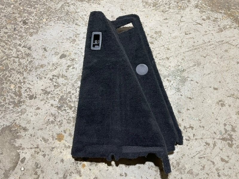 Обшивка багажника