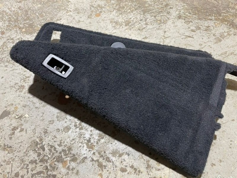 Обшивка багажника