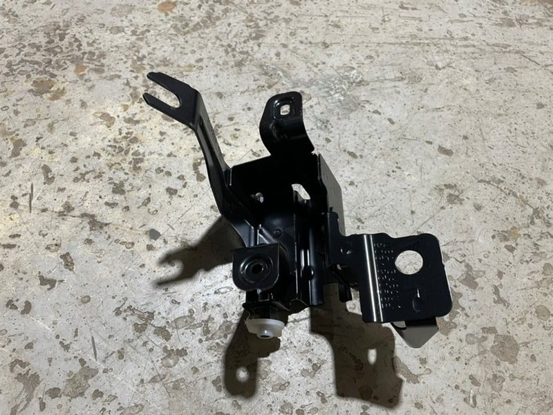 Кронштейн багажника