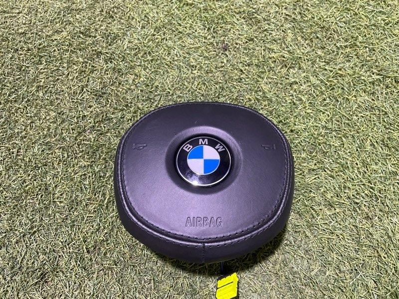 Подушка безопасности в рулевое колесо