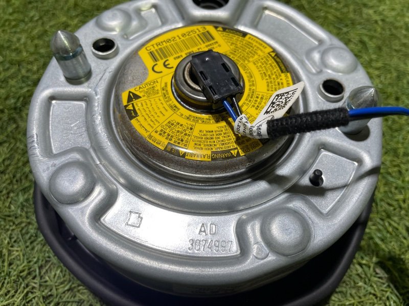 Подушка безопасности в рулевое колесо