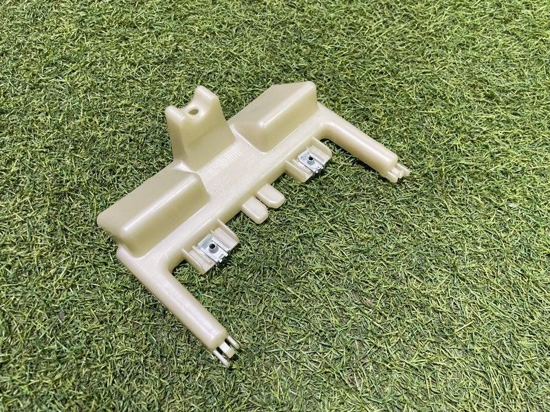 Кронштейн крепления торпедо