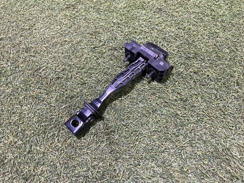 Ограничитель двери