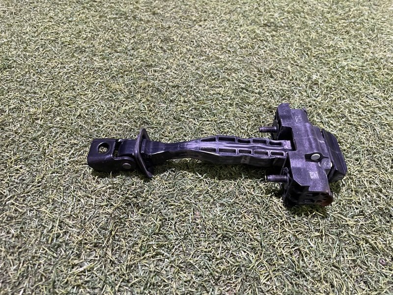 Ограничитель двери