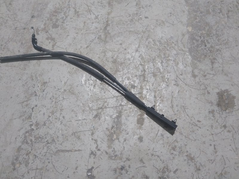 Трос открывания капота