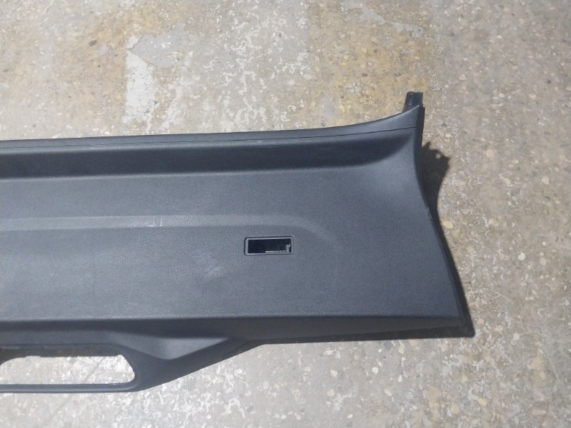 Обшивка багажника