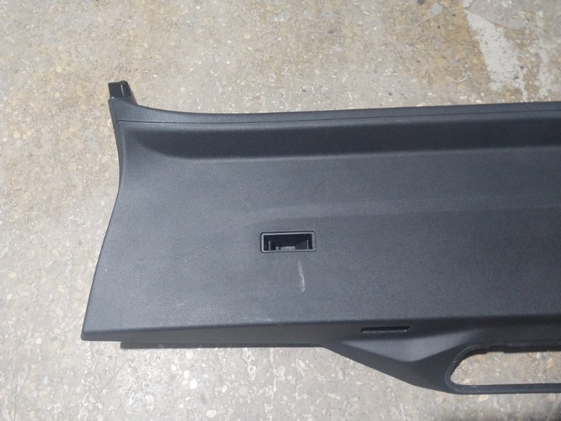 Обшивка багажника