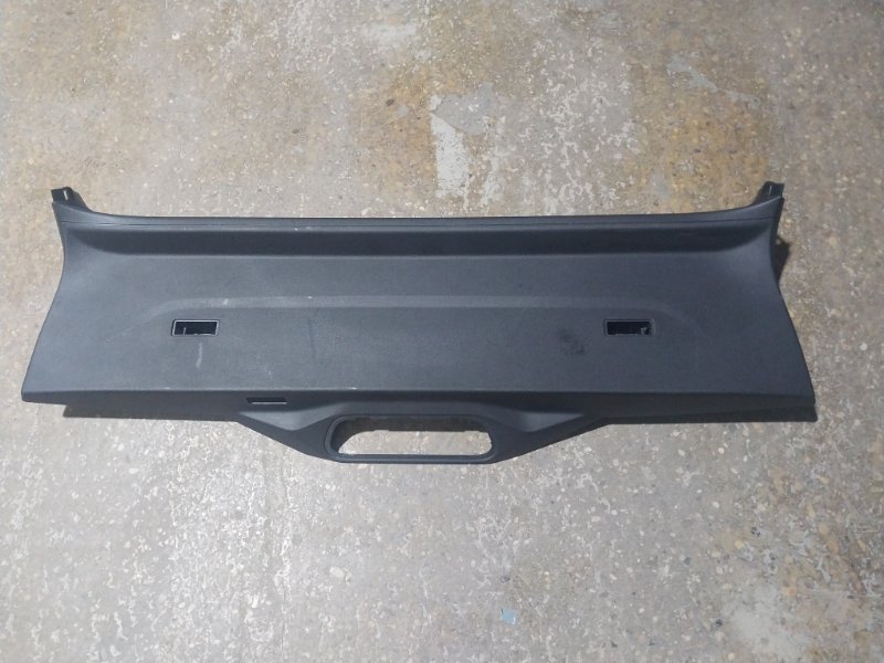 Обшивка багажника