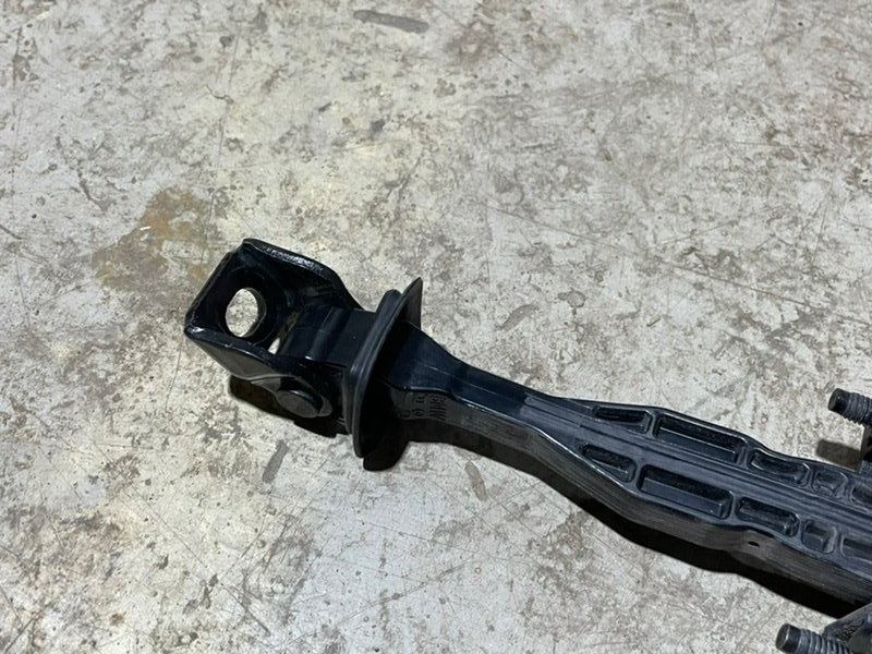 Ограничитель двери