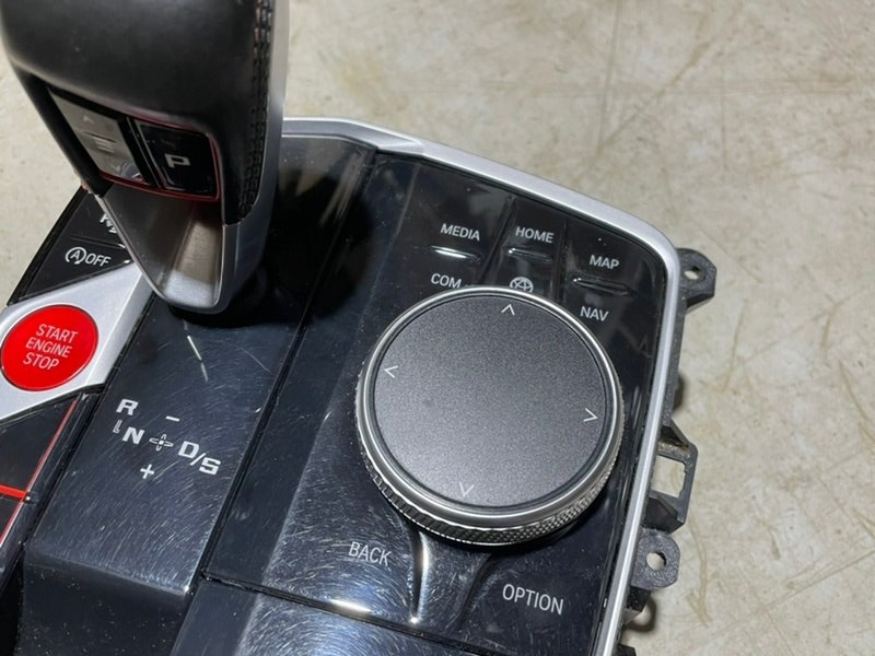 Кулиса МКПП / АКПП