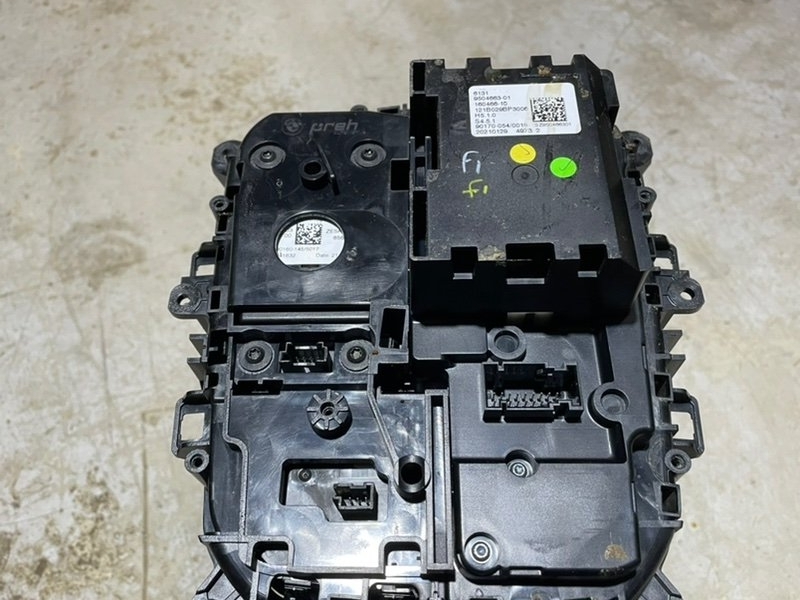 Кулиса МКПП / АКПП