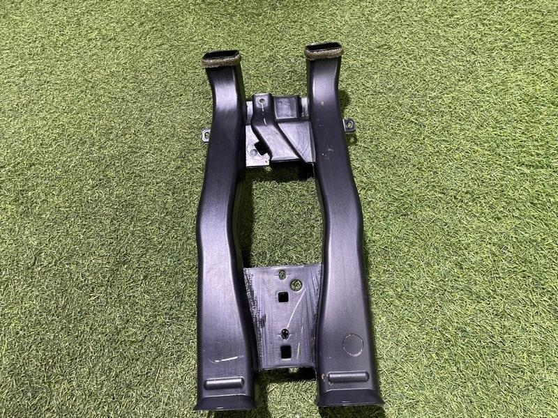 Воздуховод отопителя