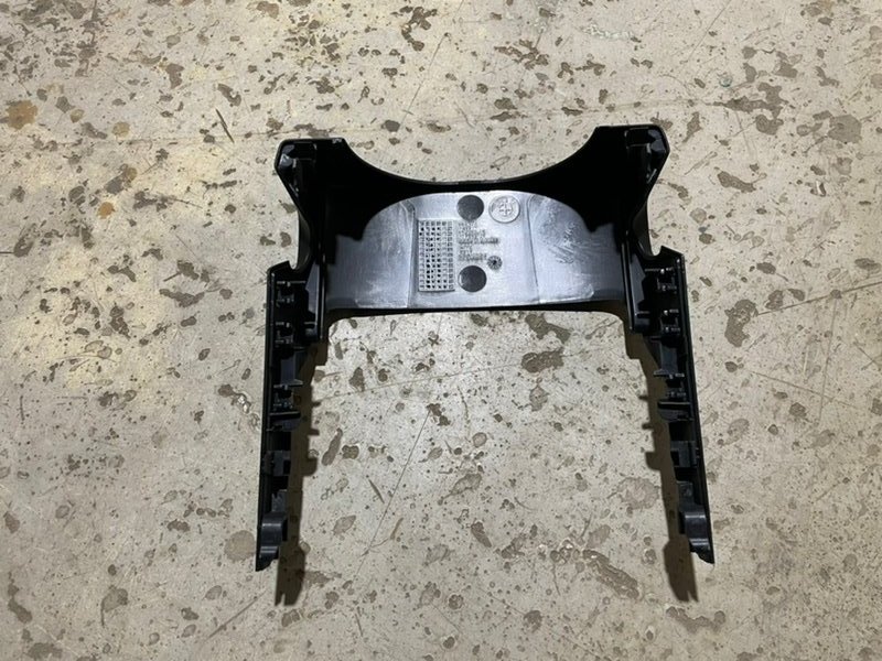 Кожух рулевой колонки