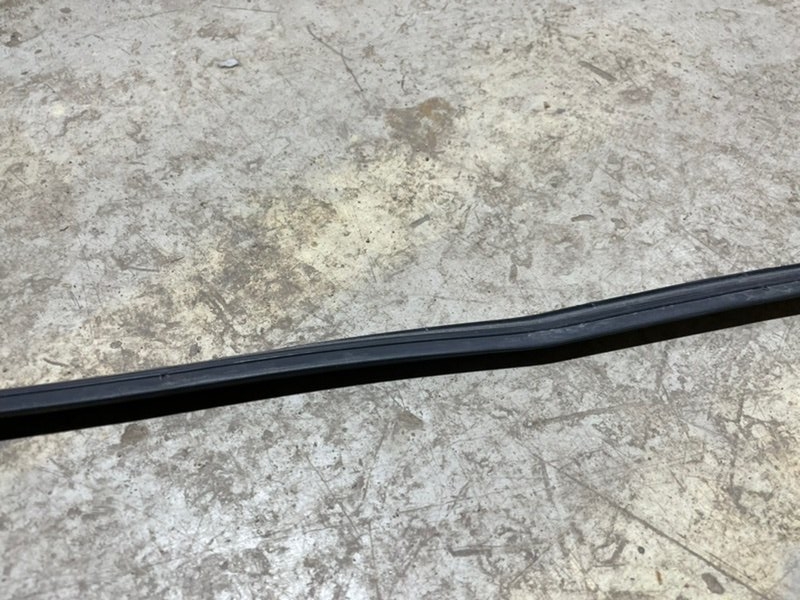 Уплотнитель двери