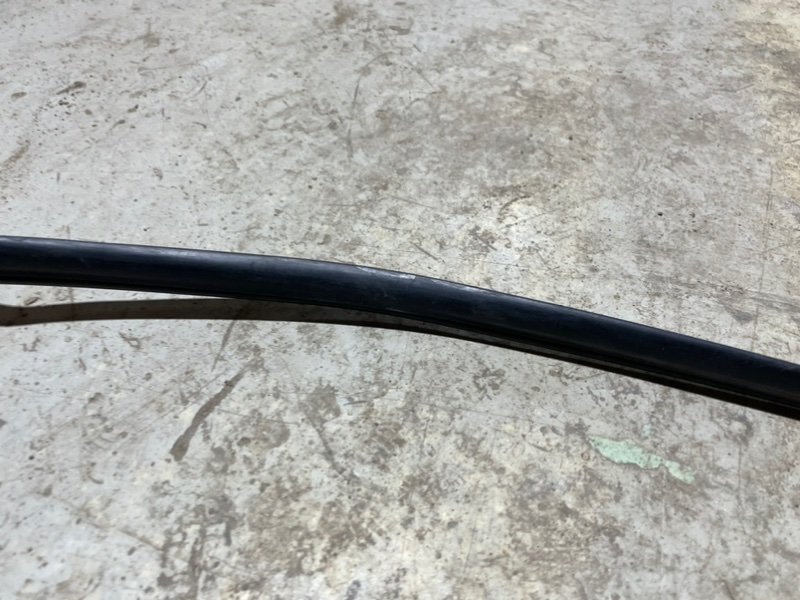 Уплотнитель двери