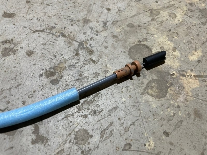 Трос открывания двери