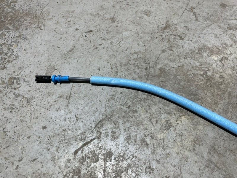 Трос открывания двери