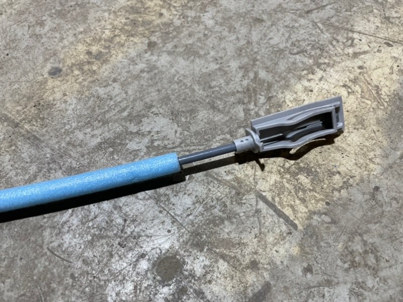 Трос открывания двери