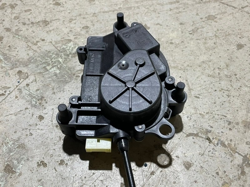 Доводчик двери