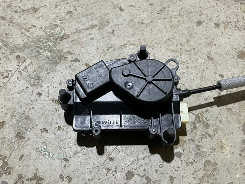 Доводчик двери