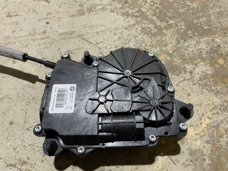 Замок багажника