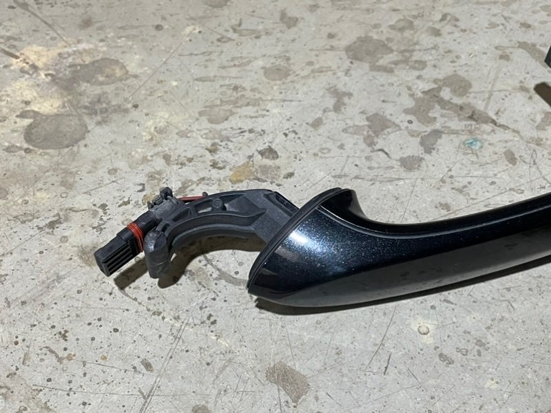 Ручка двери наружная левая