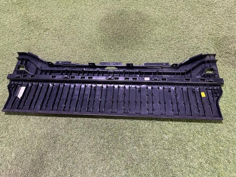 Обшивка багажника