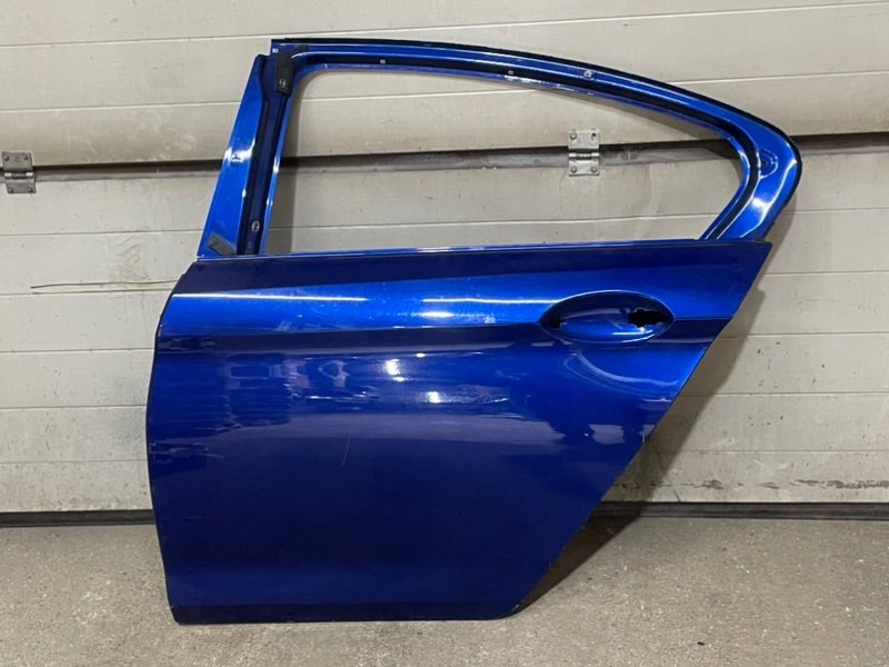 Дверь задняя левая