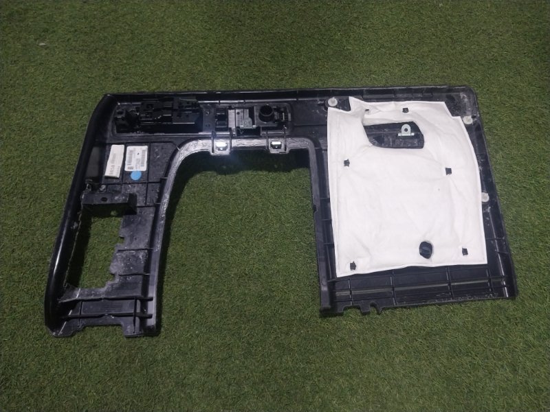 Обшивка багажника